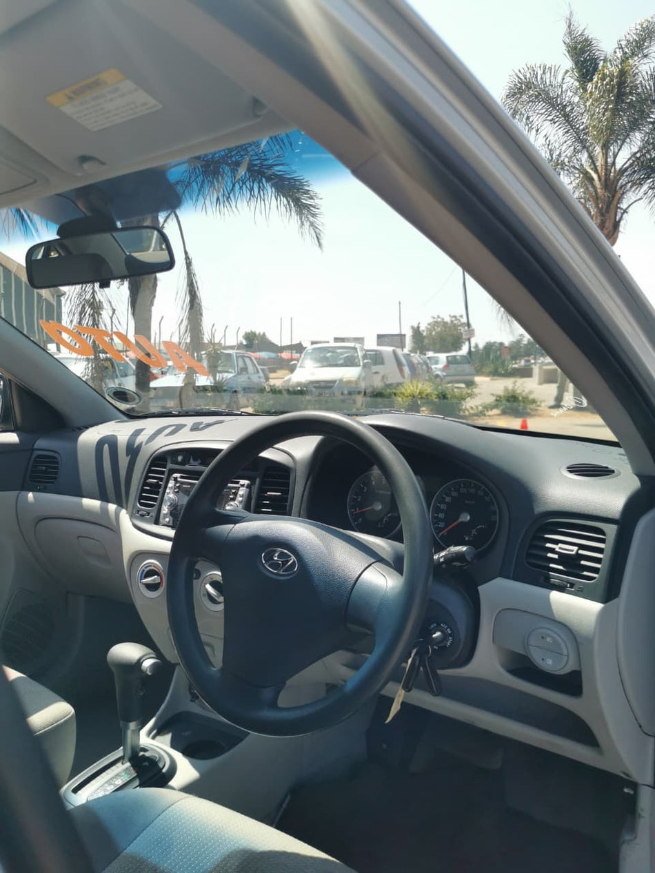 Hyundai Accent 1.6 Automatic