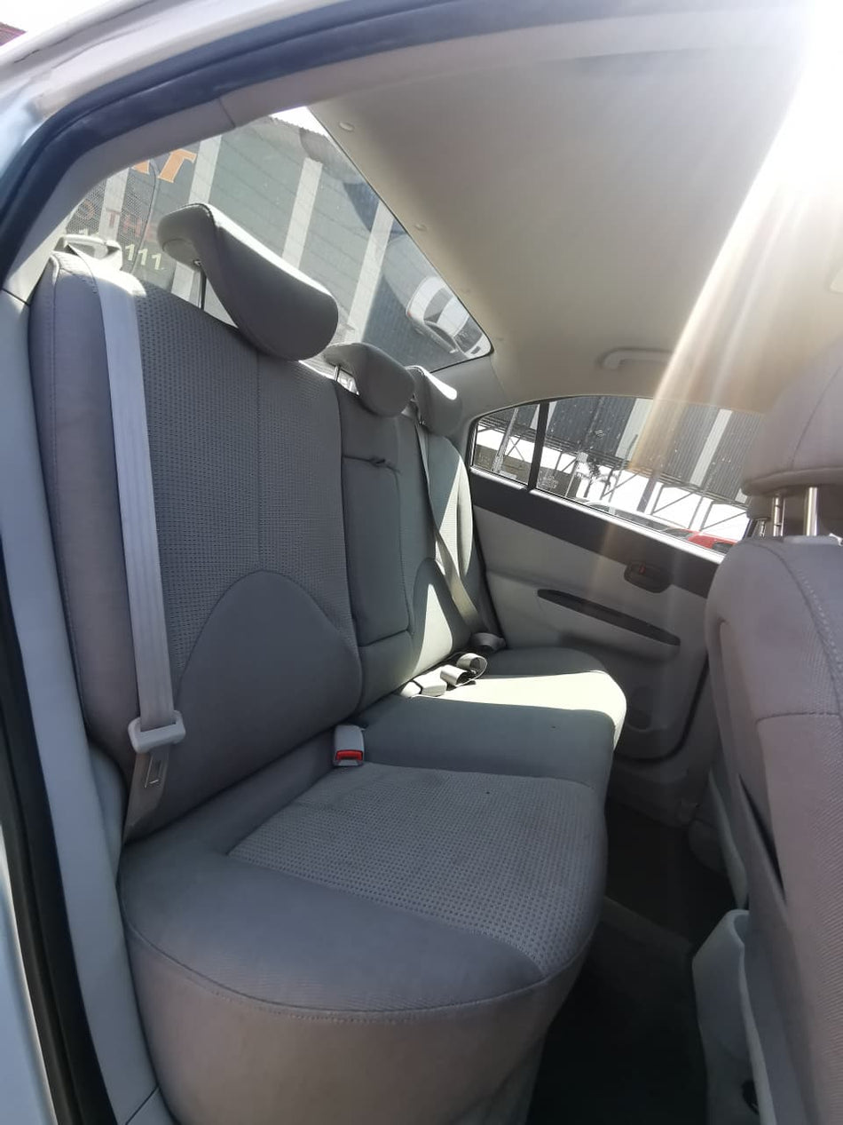 Hyundai Accent 1.6 Automatic