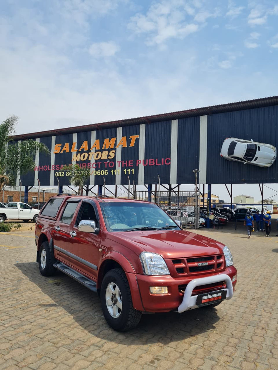 Isuzu KB240i LE