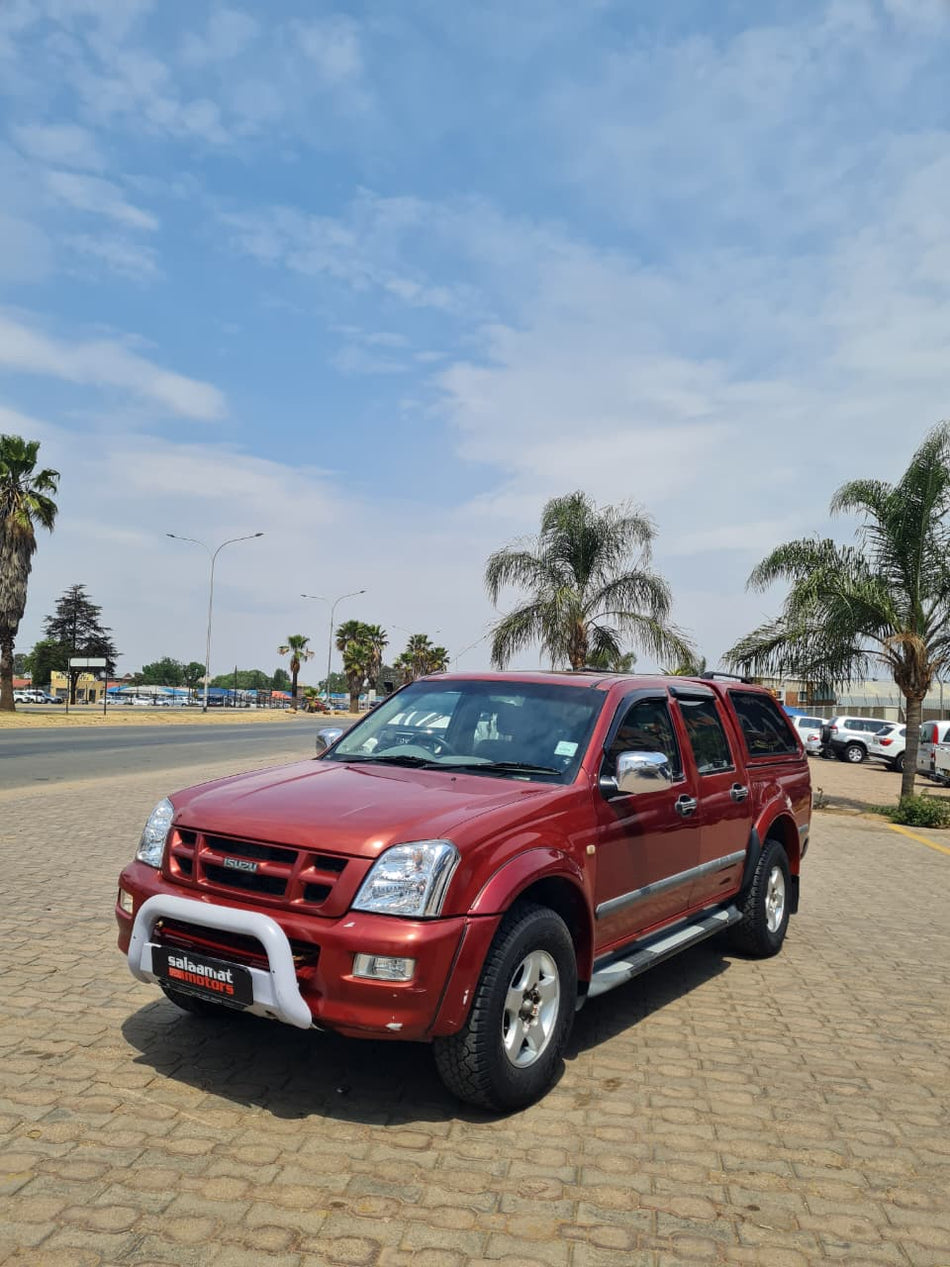 Isuzu KB240i LE
