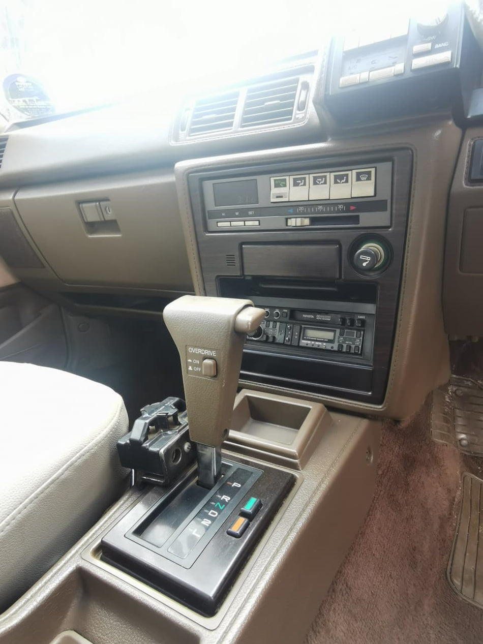 1986 Toyota Cressida 2.8i Digital Cluster Automatic