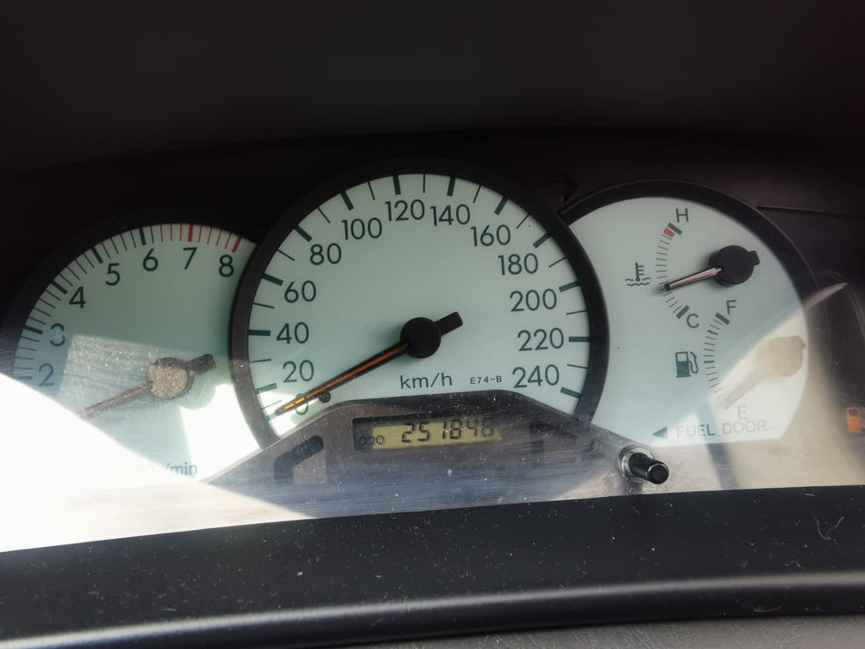 2004 Toyota RunX 140 RT