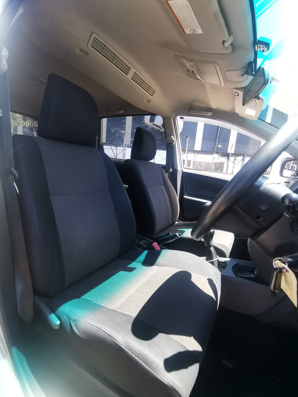 2013 Toyota Avanza TX 1.5 VVTI 7 Seater