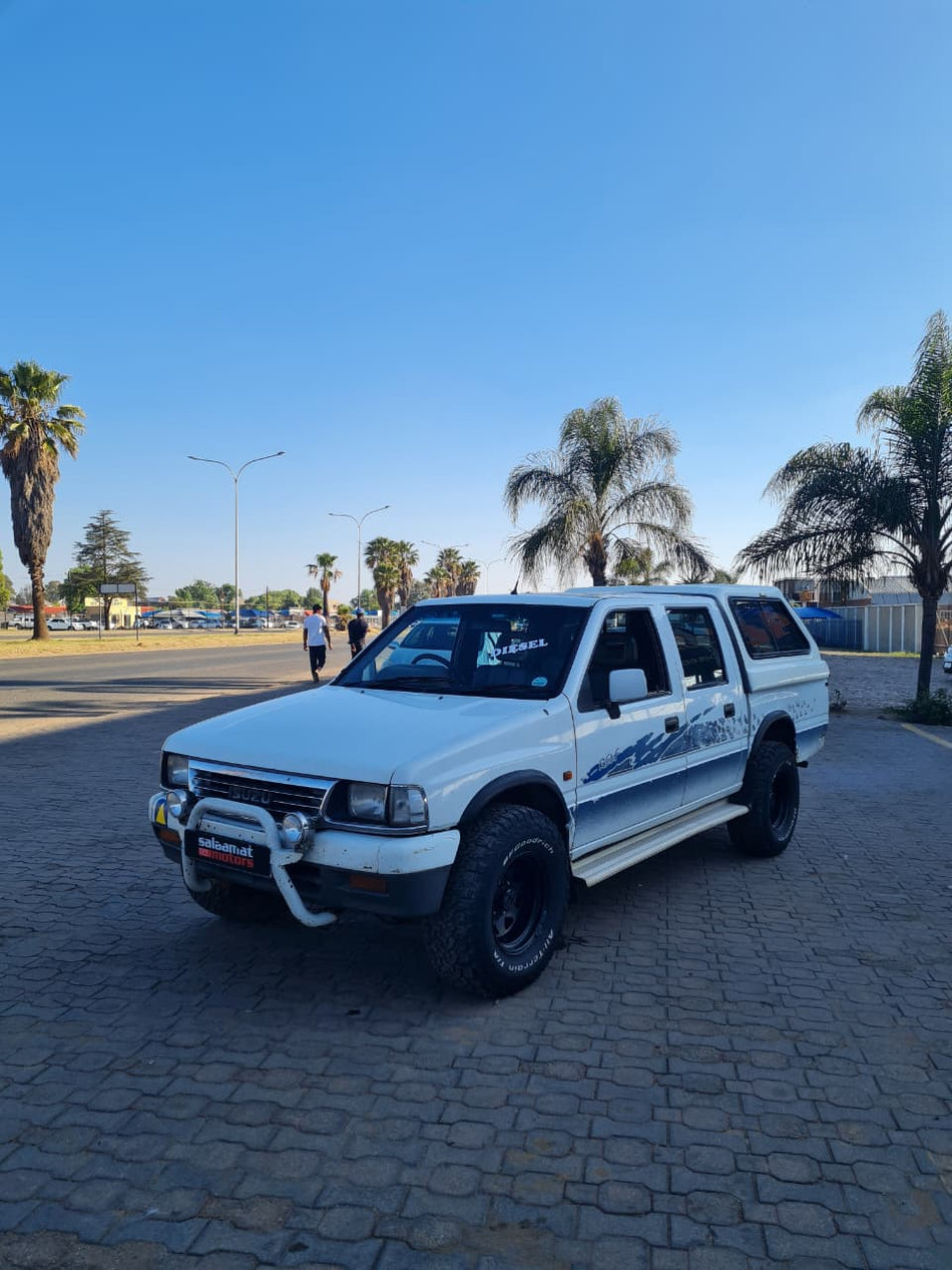 Isuzu KB280 DT LE 4x4 Reef