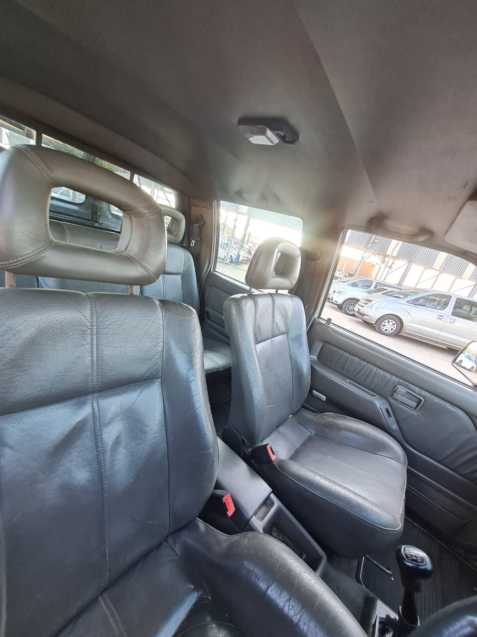 Isuzu KB280 DT LE 4x4 Reef