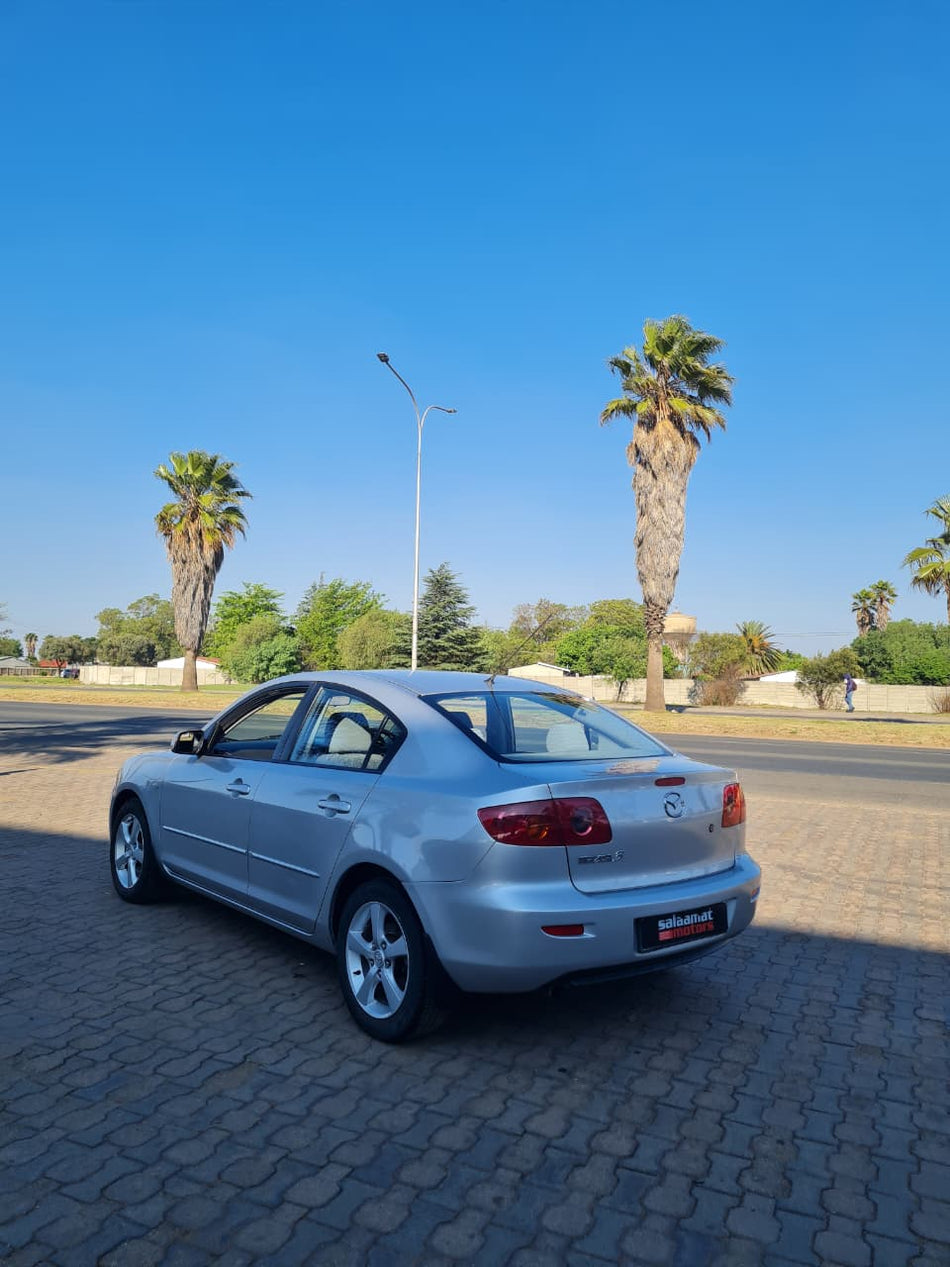 2004 Mazda 3