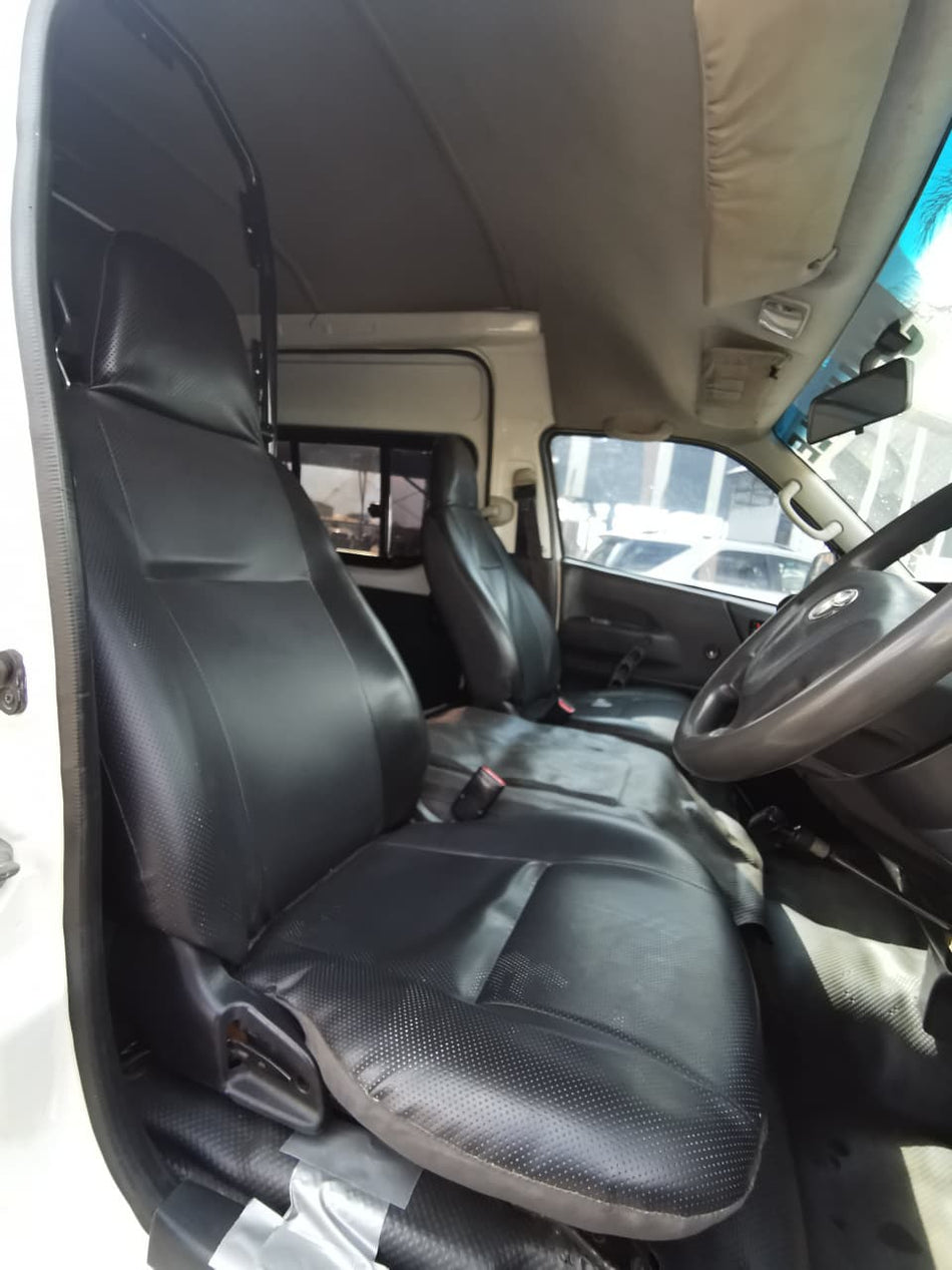 2016 Toyota Quantum Sesfikile VVTI 16 Seater