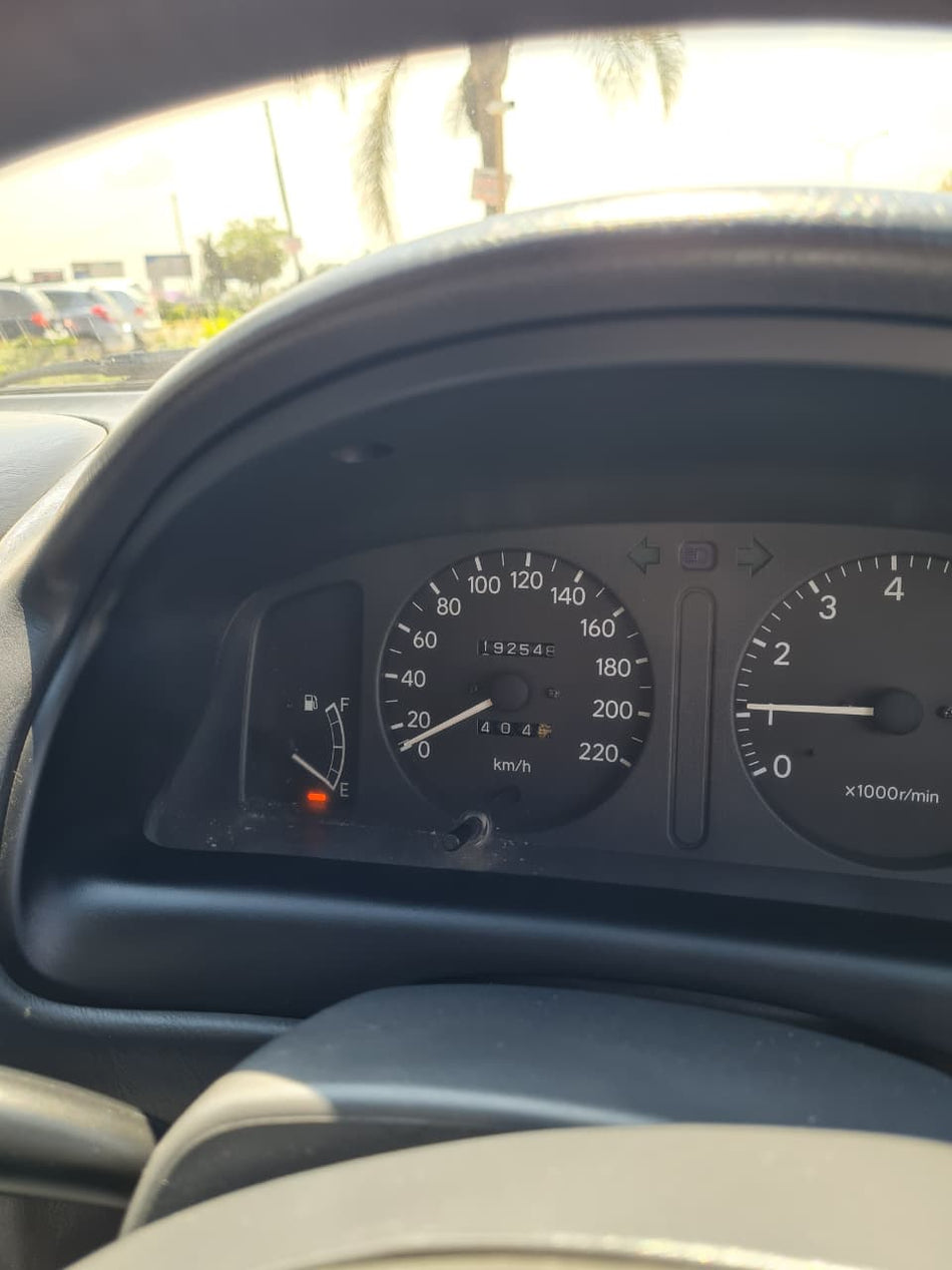 2001 Toyota Corolla 160i