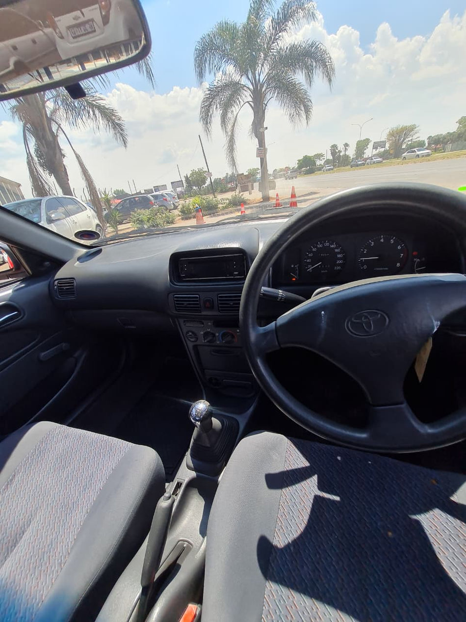 2001 Toyota Corolla 160i