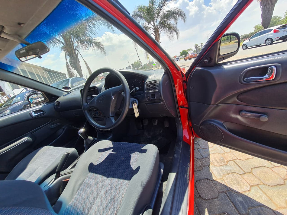 2001 Toyota Corolla 160i