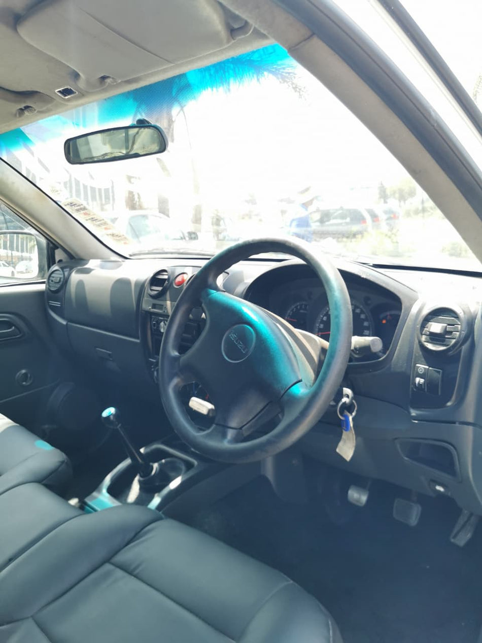 2012 Isuzu KB200