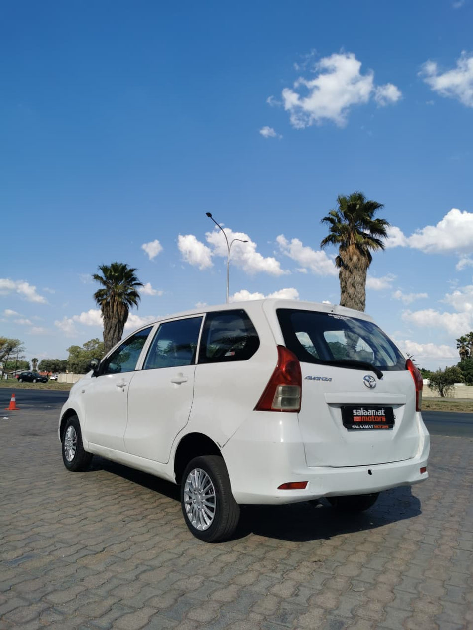 2012 Toyota Avanza P/V