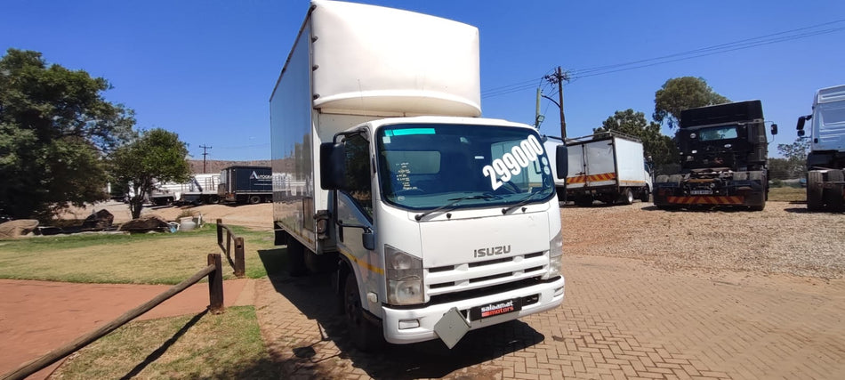 2013 Isuzu NPR 400 V/BODY Automatic