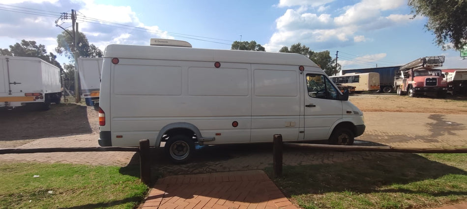2002 Mercedes-Benz Sprinter 413 P/V