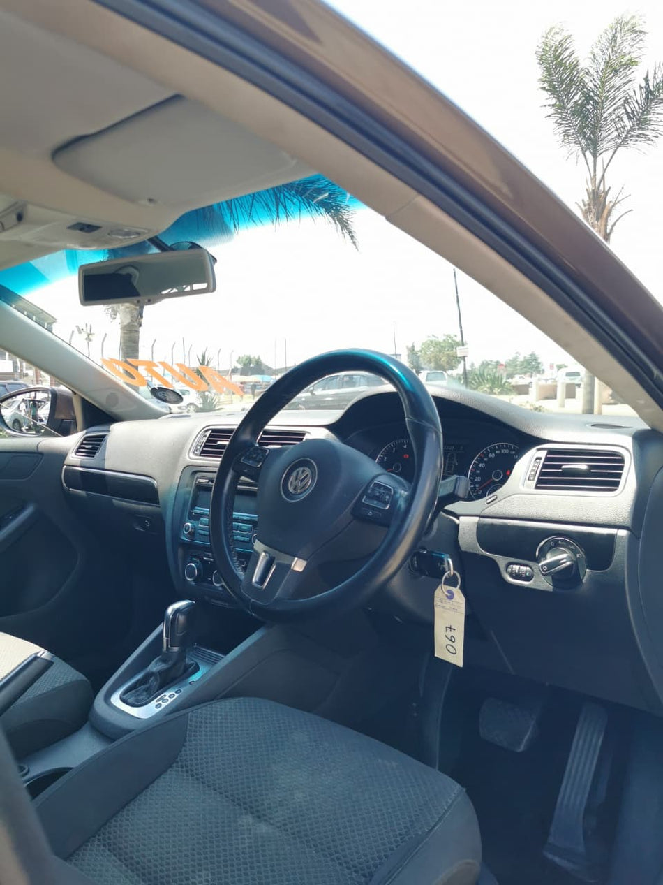 2014 Volkswagen Jetta 6 TSI DSG Automatic