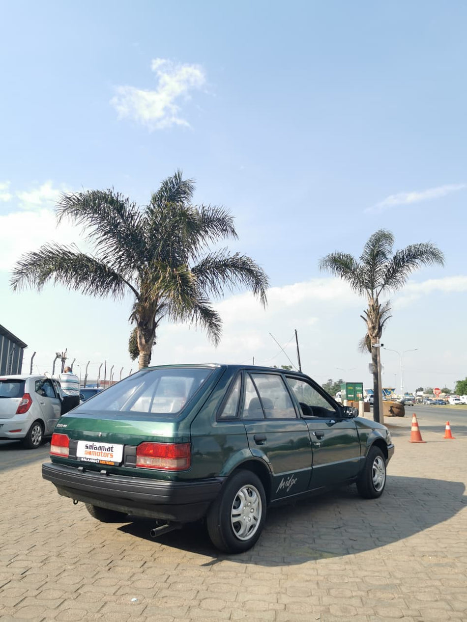 Mazda 323