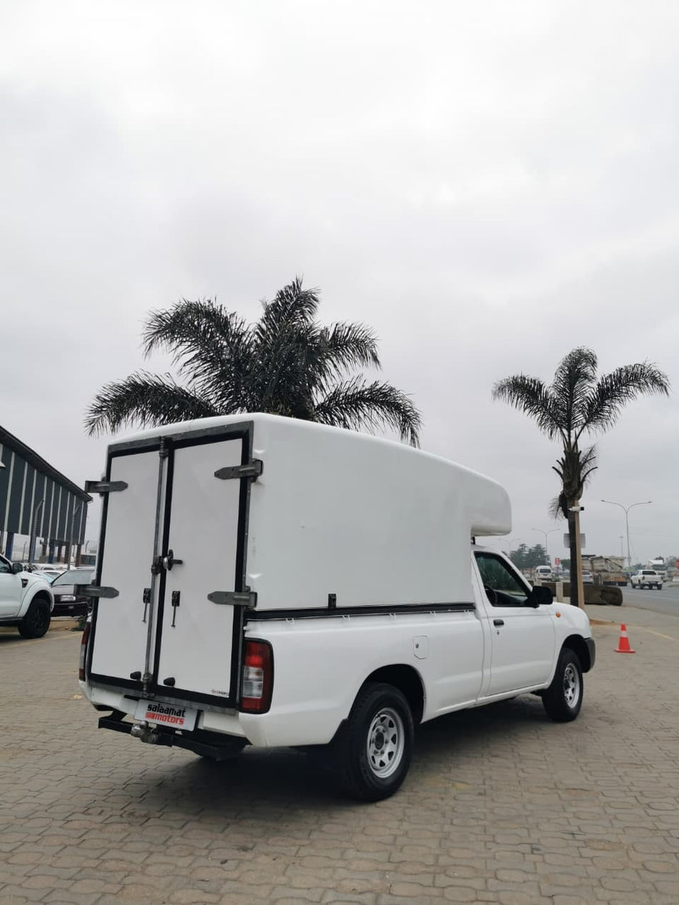 2016 Nissan Hardbody 2.5D