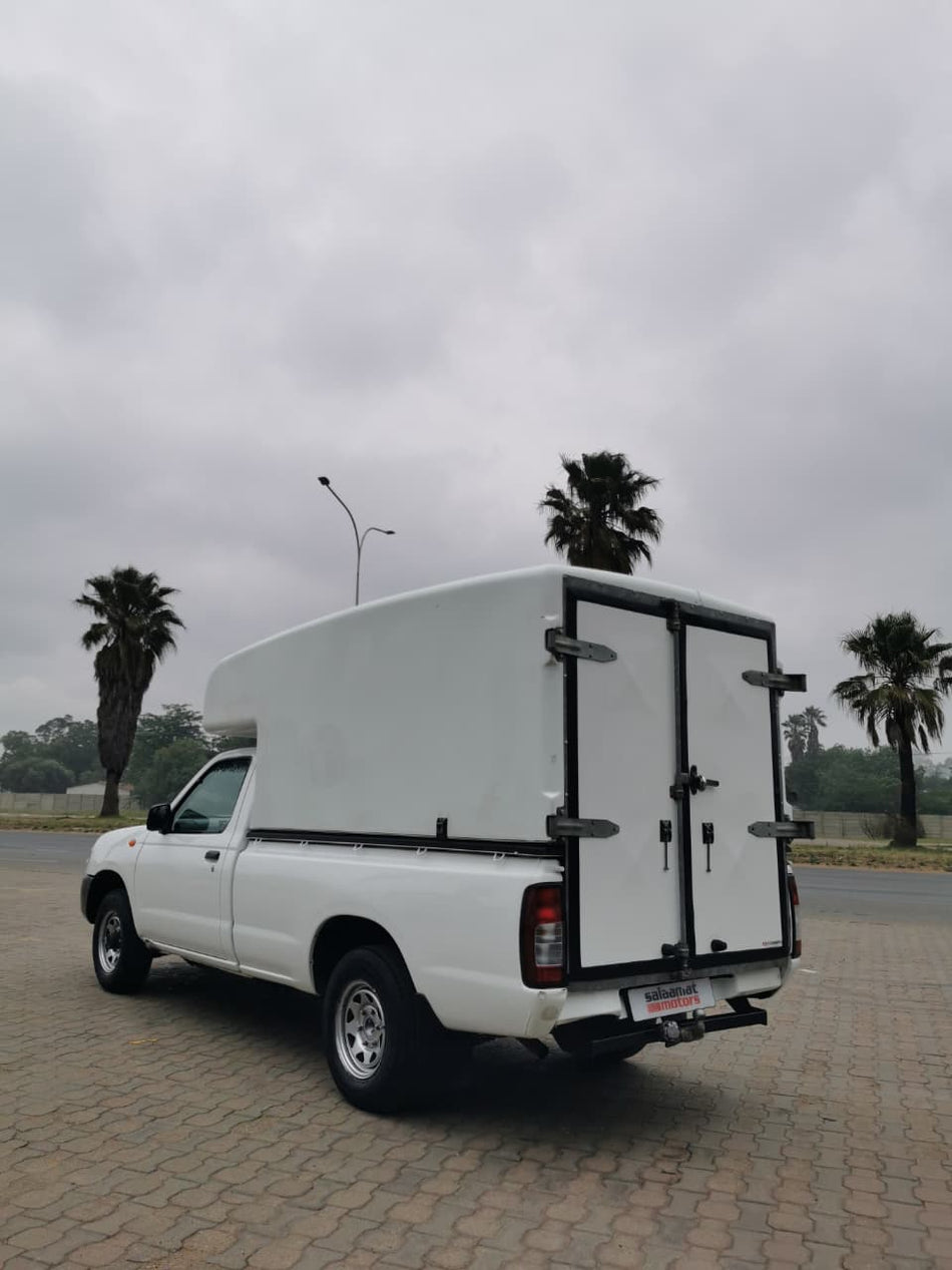 2016 Nissan Hardbody 2.5D