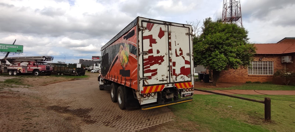 2015 MAN CLA 26.28 Curtain Sides 16 Ton