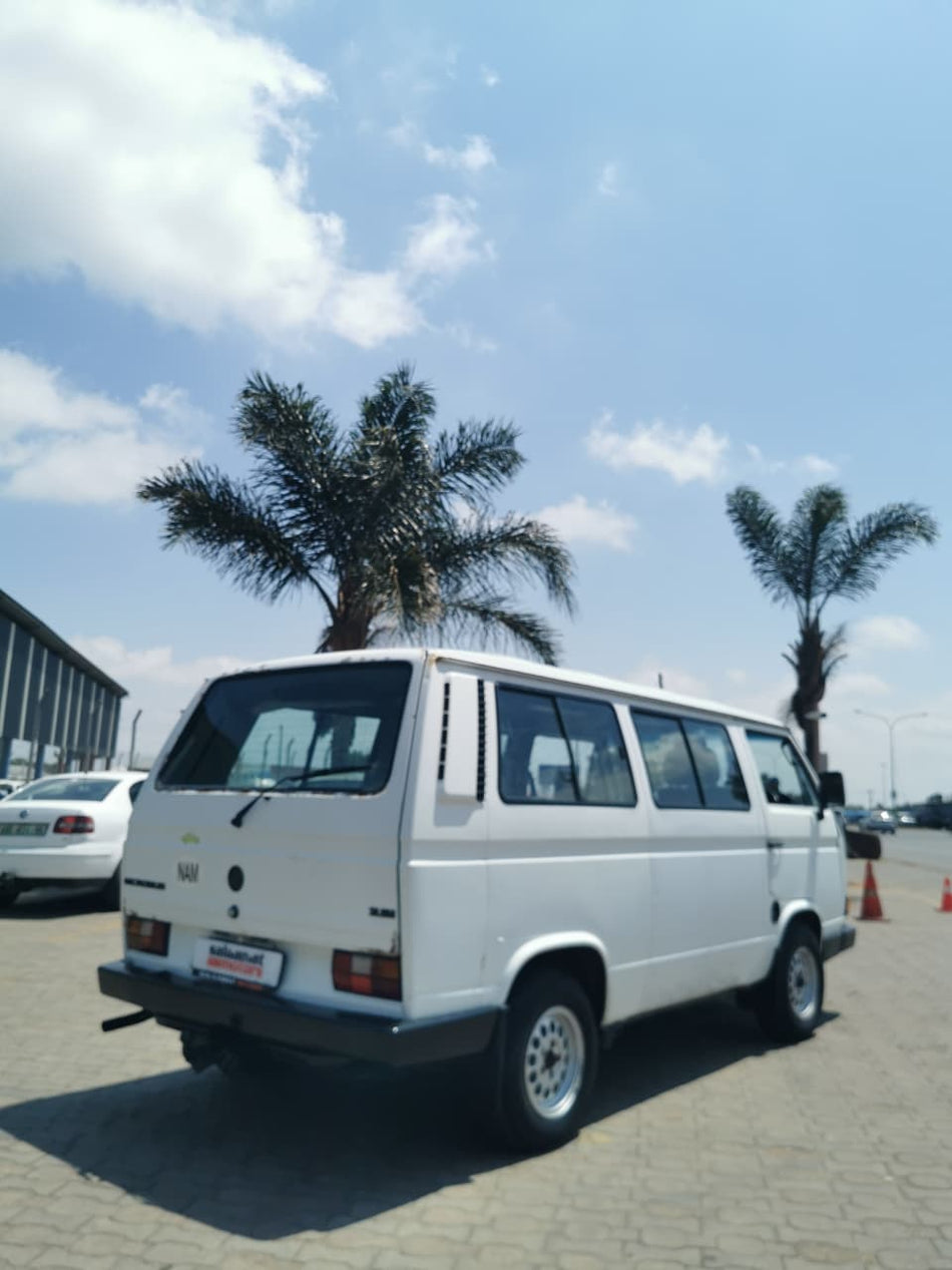 1999 Volkswagen Microbus 2.5i