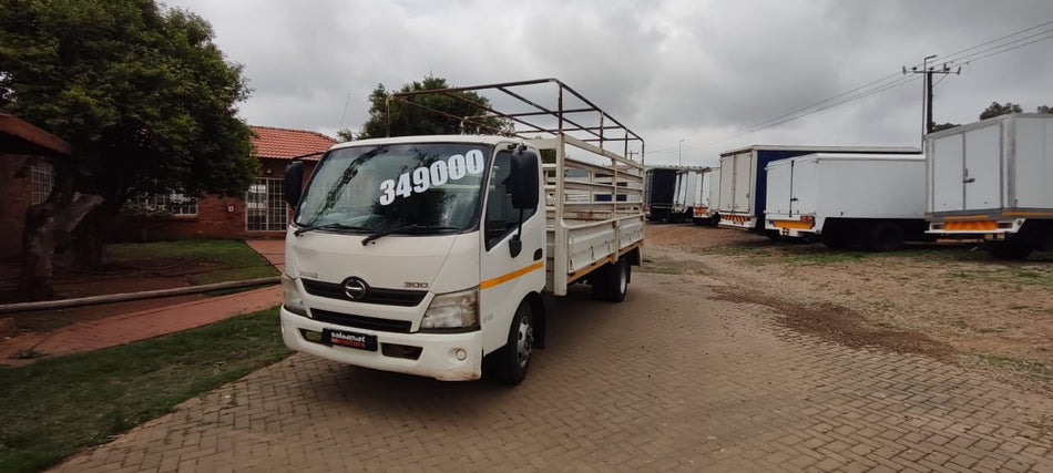 2012 Hino 300 Dropsides with cattle rail option 4 Ton Automatic