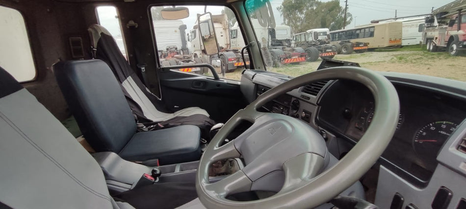 2014 Mitsubishi Fuso FN25-270 Fridge Body