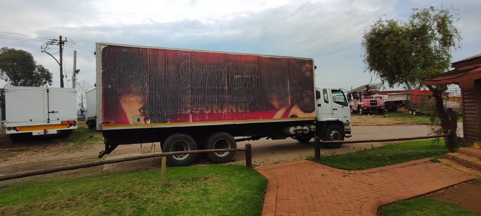 2014 Mitsubishi Fuso FN25-270 Fridge Body