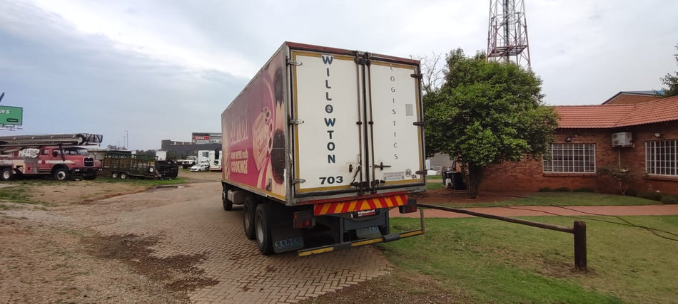 2014 Mitsubishi Fuso FN25-270 Fridge Body