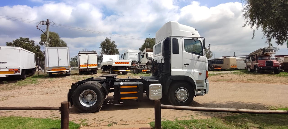 Hino 700 Horse Automatic