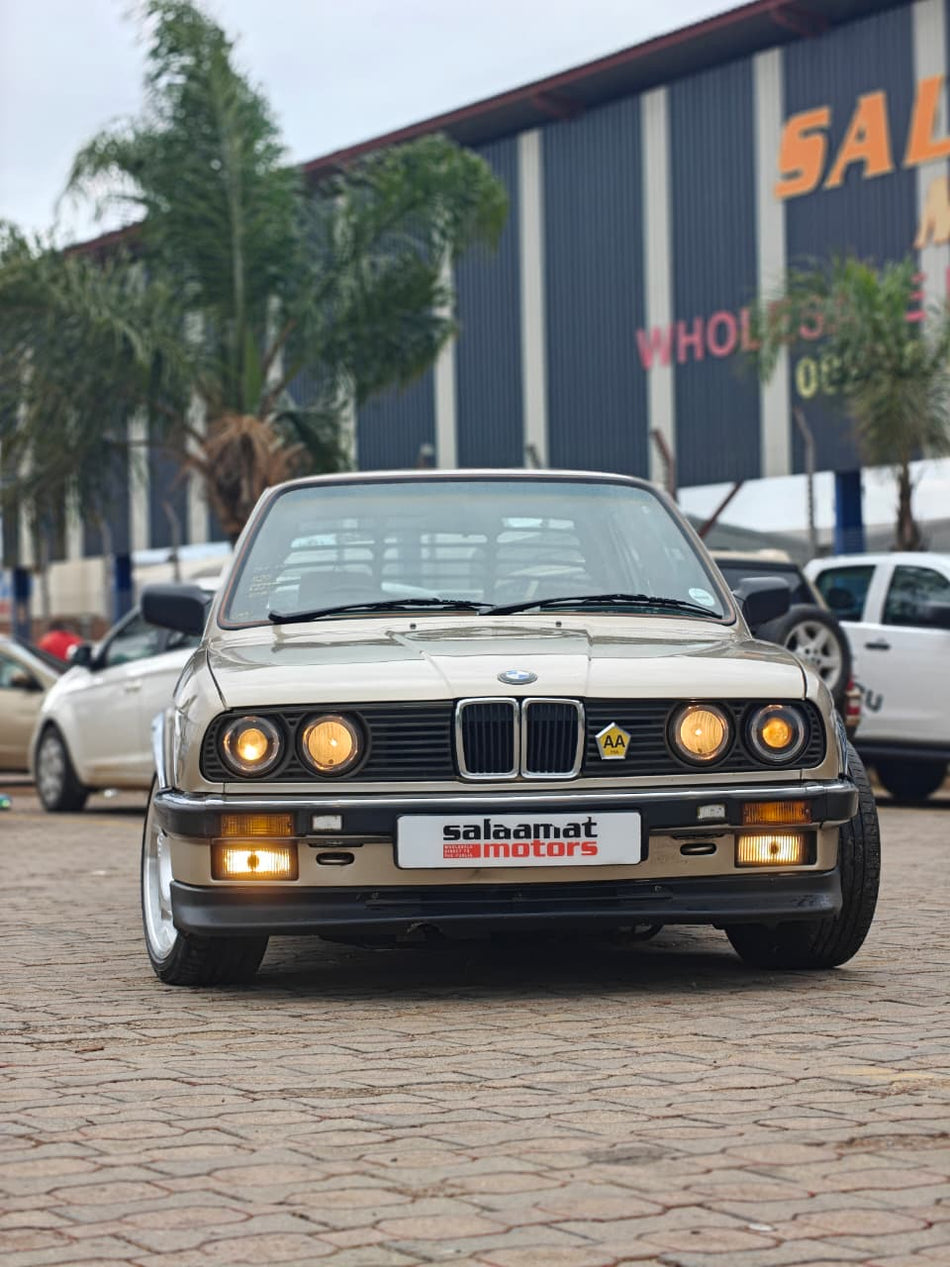 1984 BMW 320i E30
