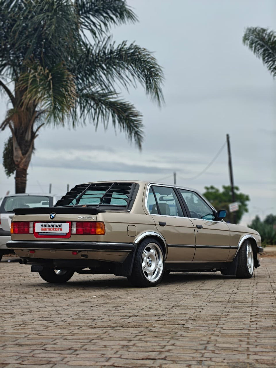 1984 BMW 320i E30