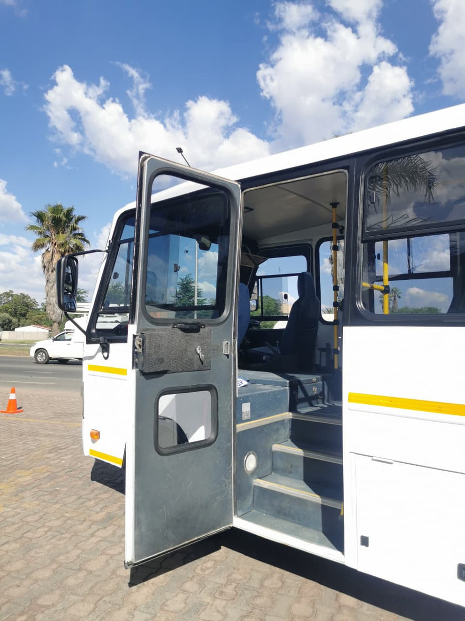 2012 Hino 300 Bus 33 Seater