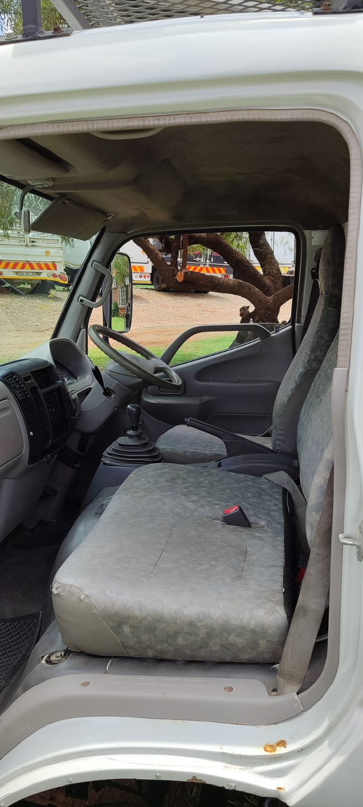 2008 Toyota Dyna Safari 18 Seater