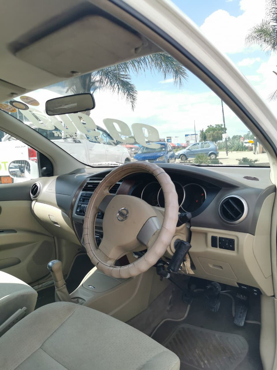 2009 Nissan Grand Livina