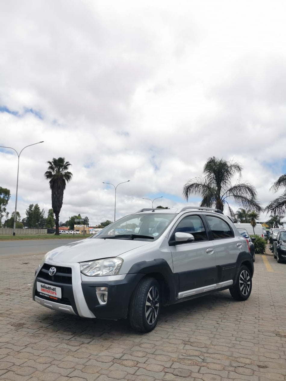 2015 Toyota Etios Cross