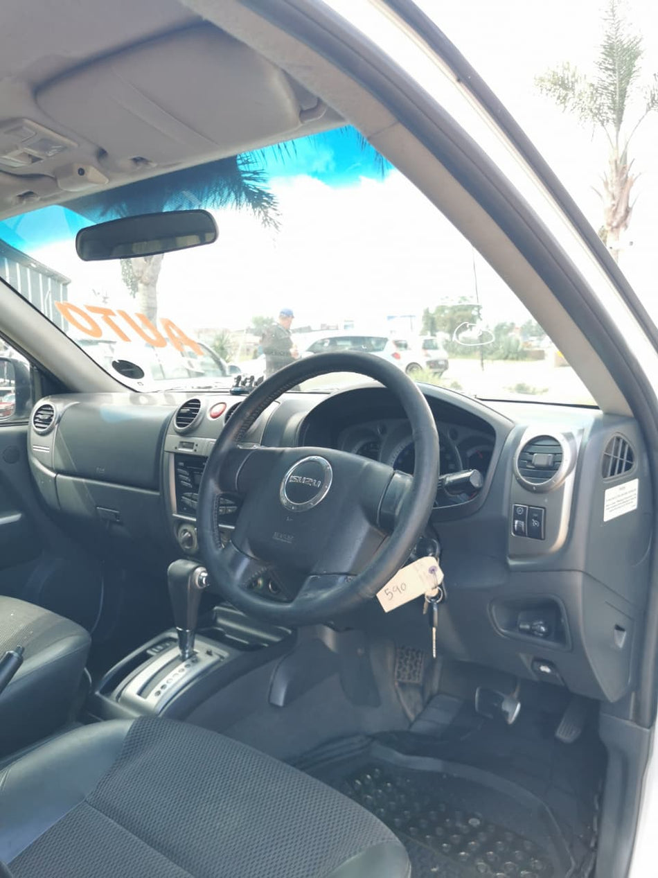 2012 Isuzu KB300 D-TEQ Automatic