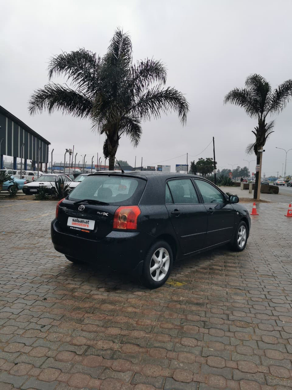 2006 Toyota RunX 140i