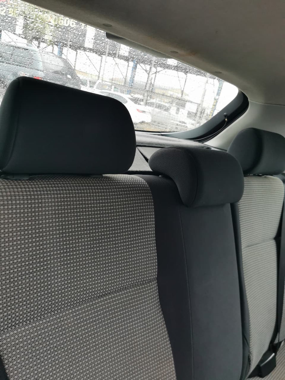 2006 Toyota RunX 140i