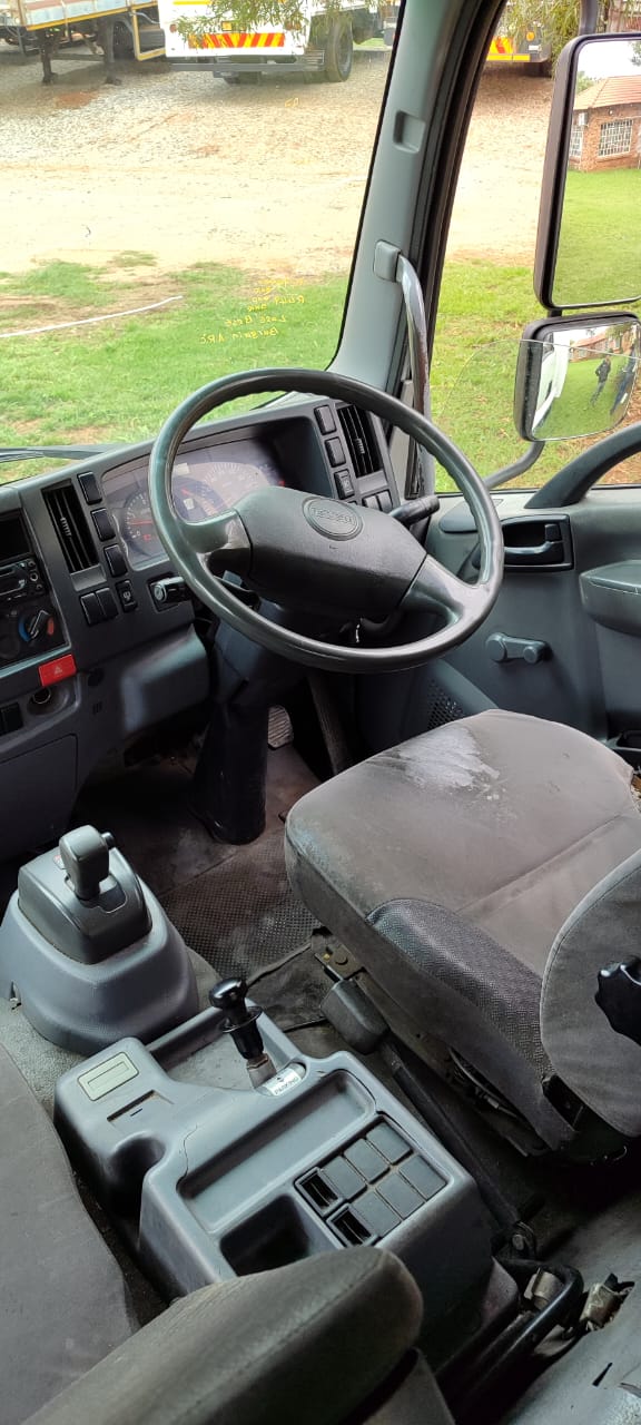 2014 Isuzu FTR 850 Automatic