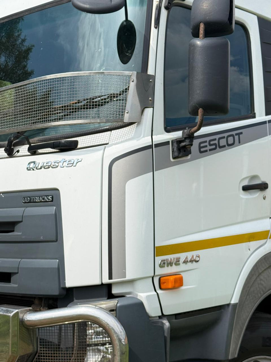 2021 UD Quester GWE 440 6X2 Horse Automatic