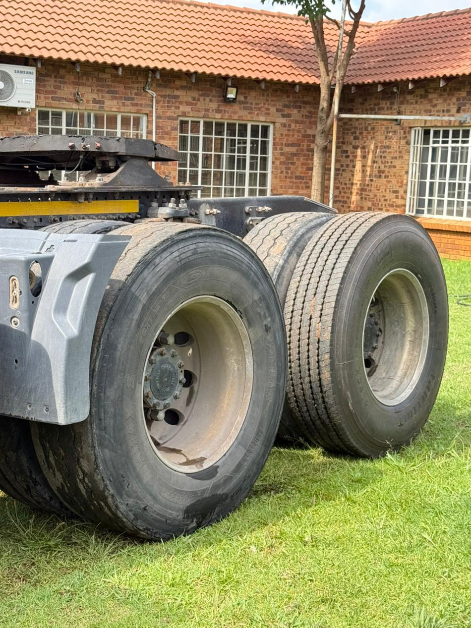 2021 UD Quester GWE 440 6X2 Horse Automatic