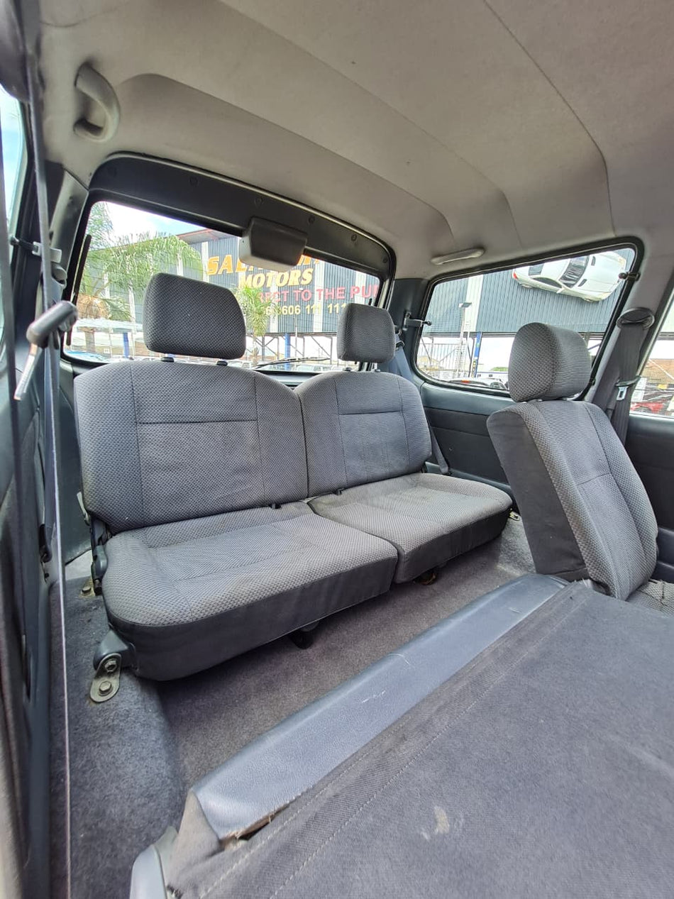 2004 Toyota Condor Estate 2000i