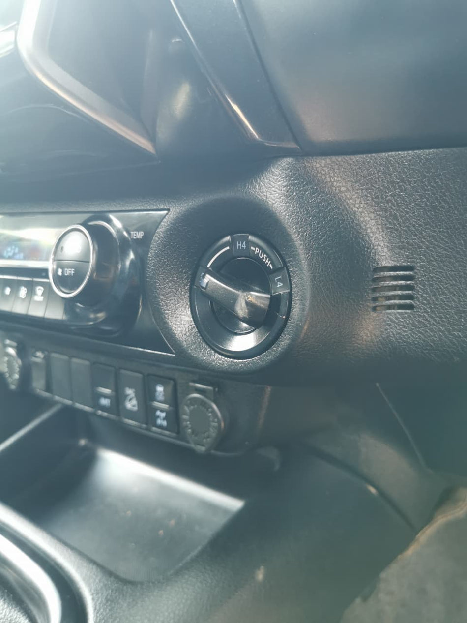 2021 Toyota Hilux Legend 2.8 GD6 4x4