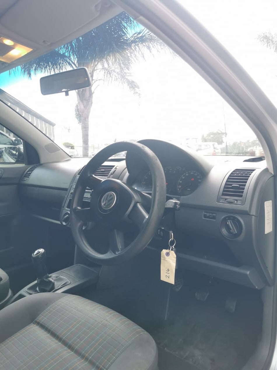 2005 Volkswagen Polo 1600 1.6  Bujwa