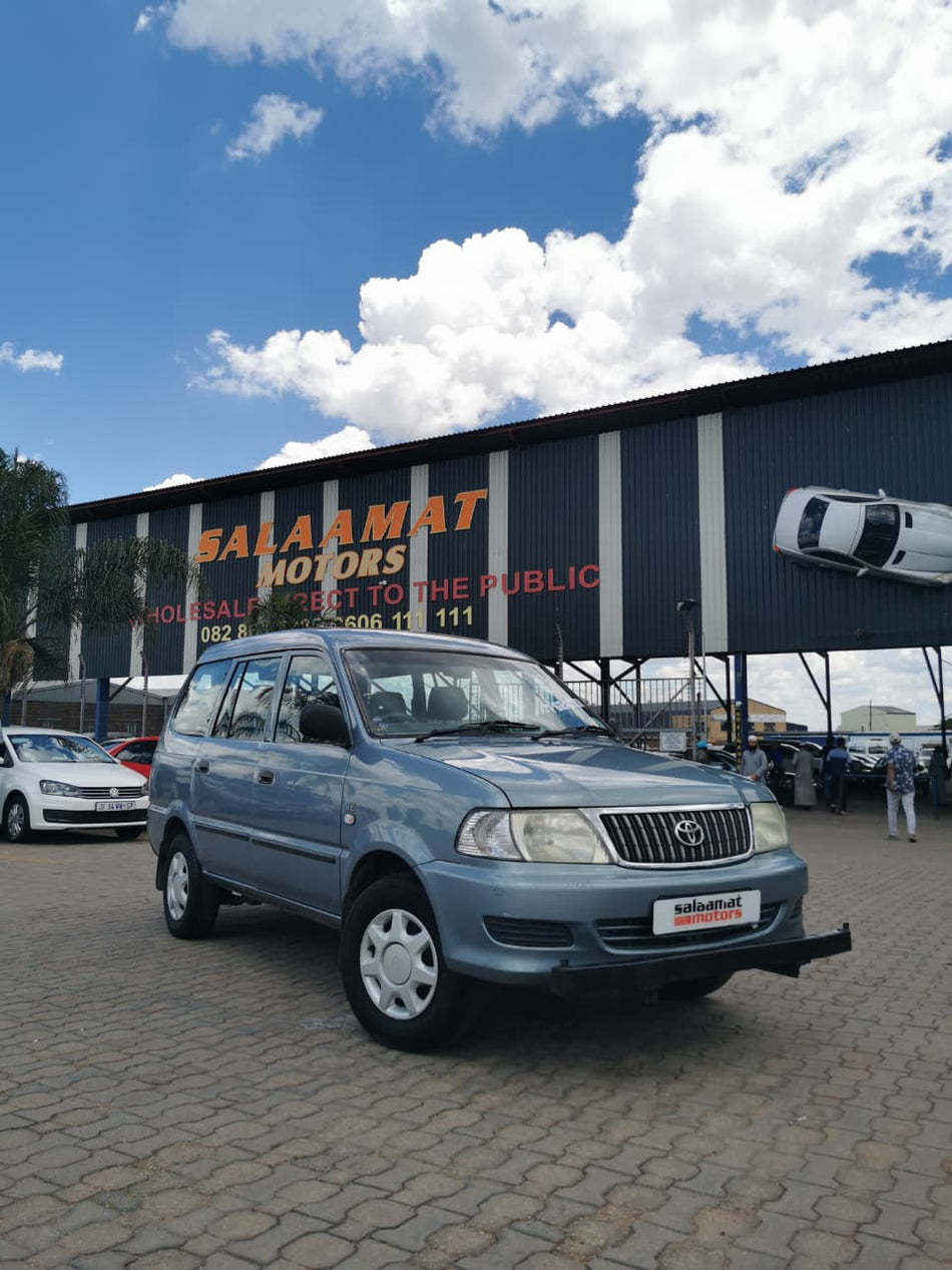 2004 Toyota Condor 2.4i