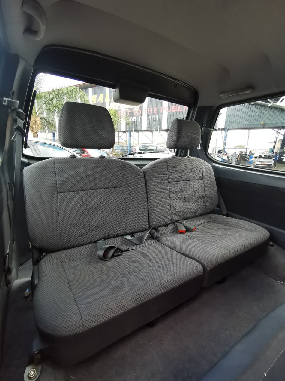 2004 Toyota Condor 2.4i