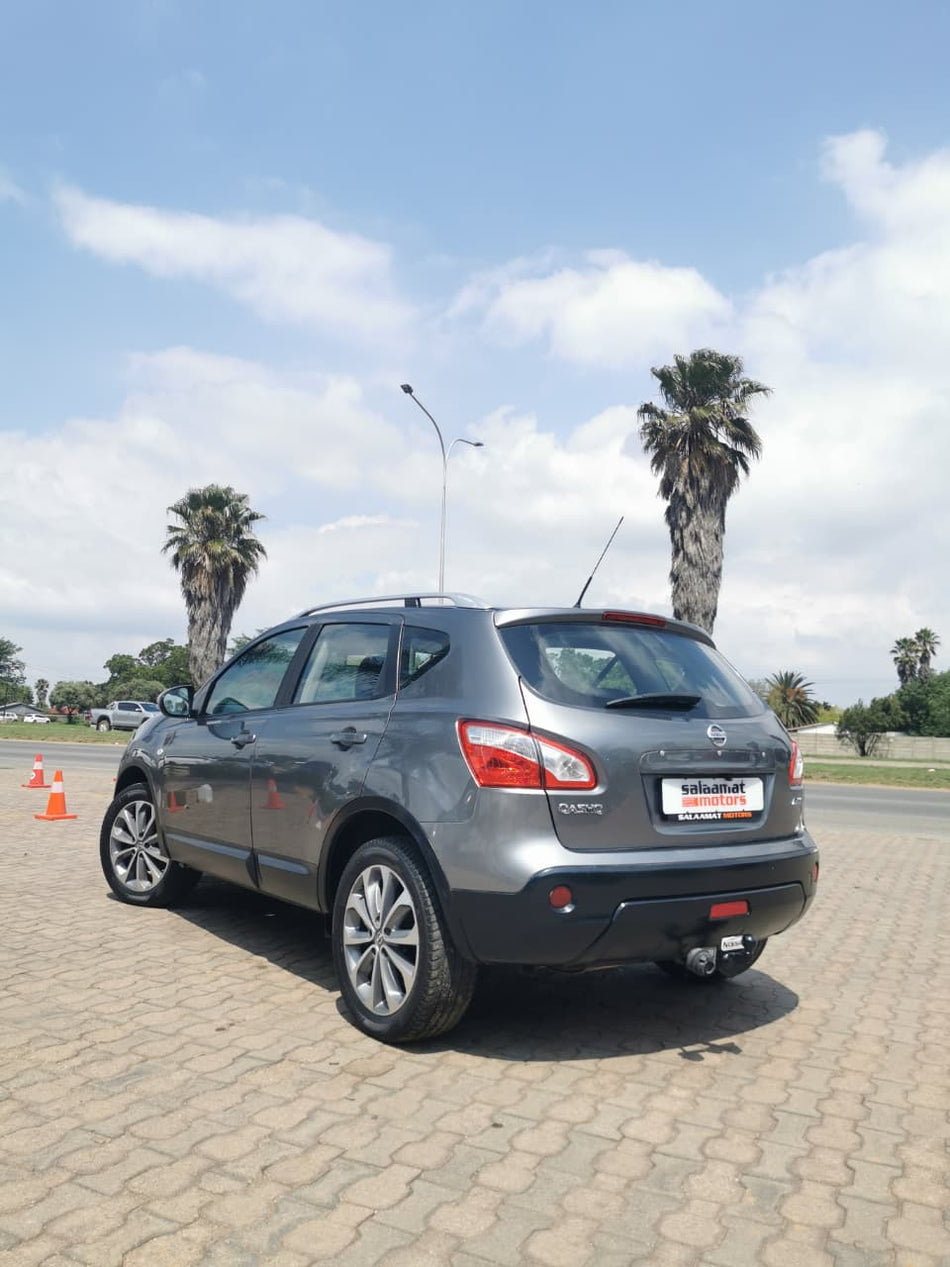 Nissan Qashqai 2.0 Automatic