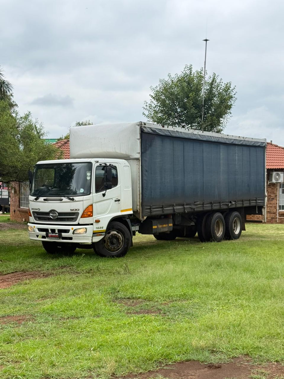 2014 Hino 5OO 1626 Curtain Sides