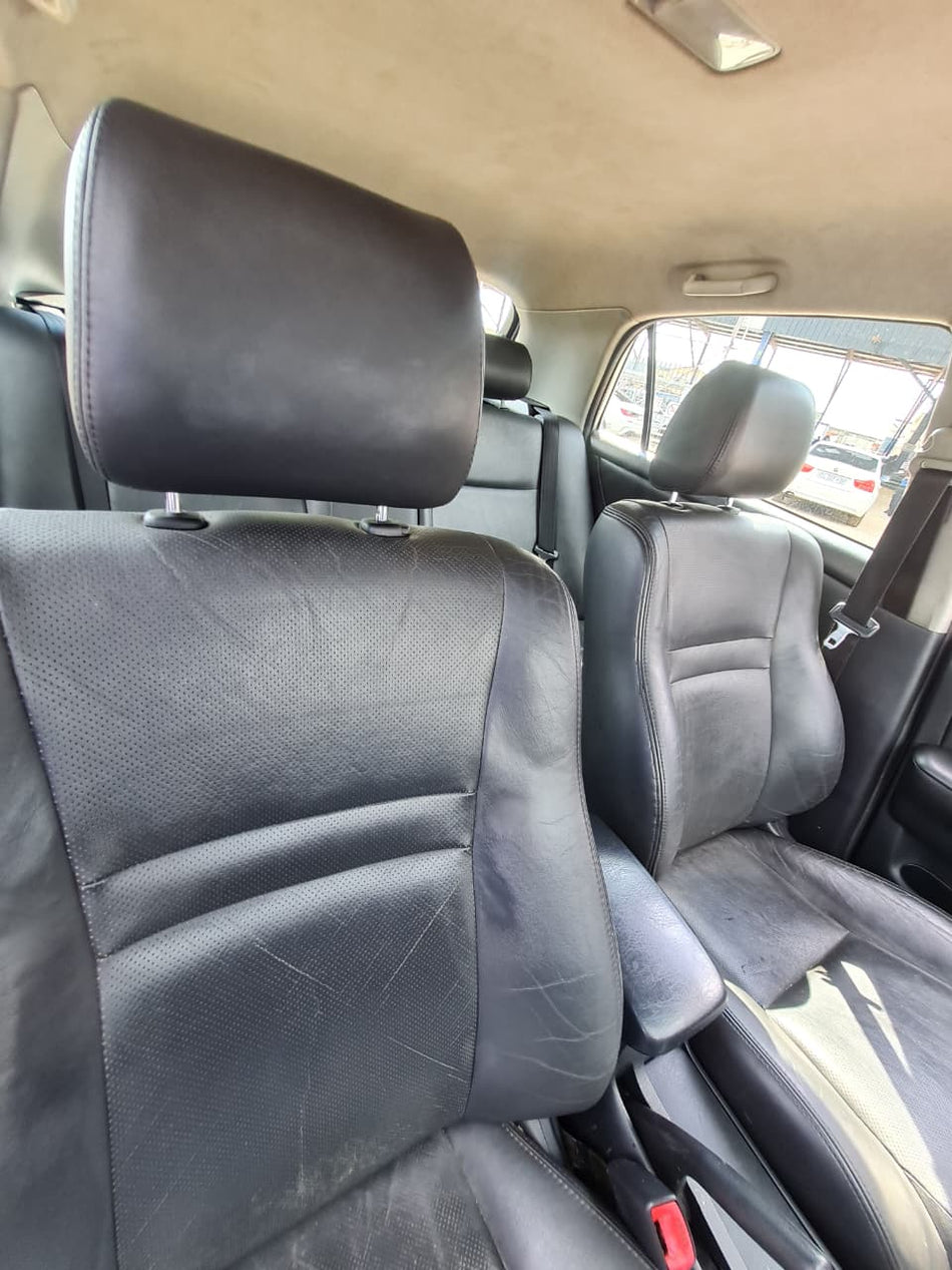 2004 Toyota RunX 180RX