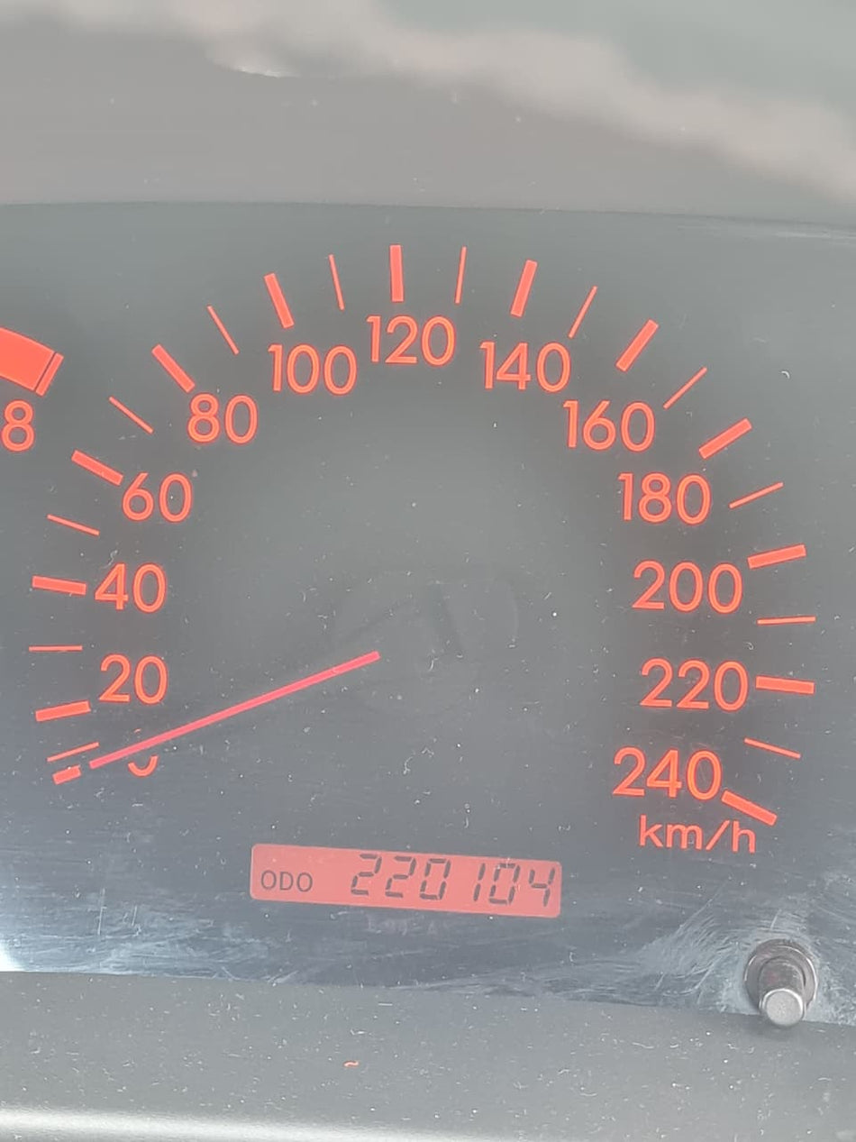 2004 Toyota RunX 180RX